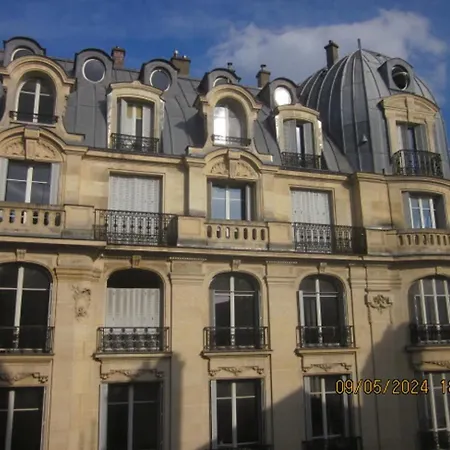 Bed And Breakfast Paris Centre-3